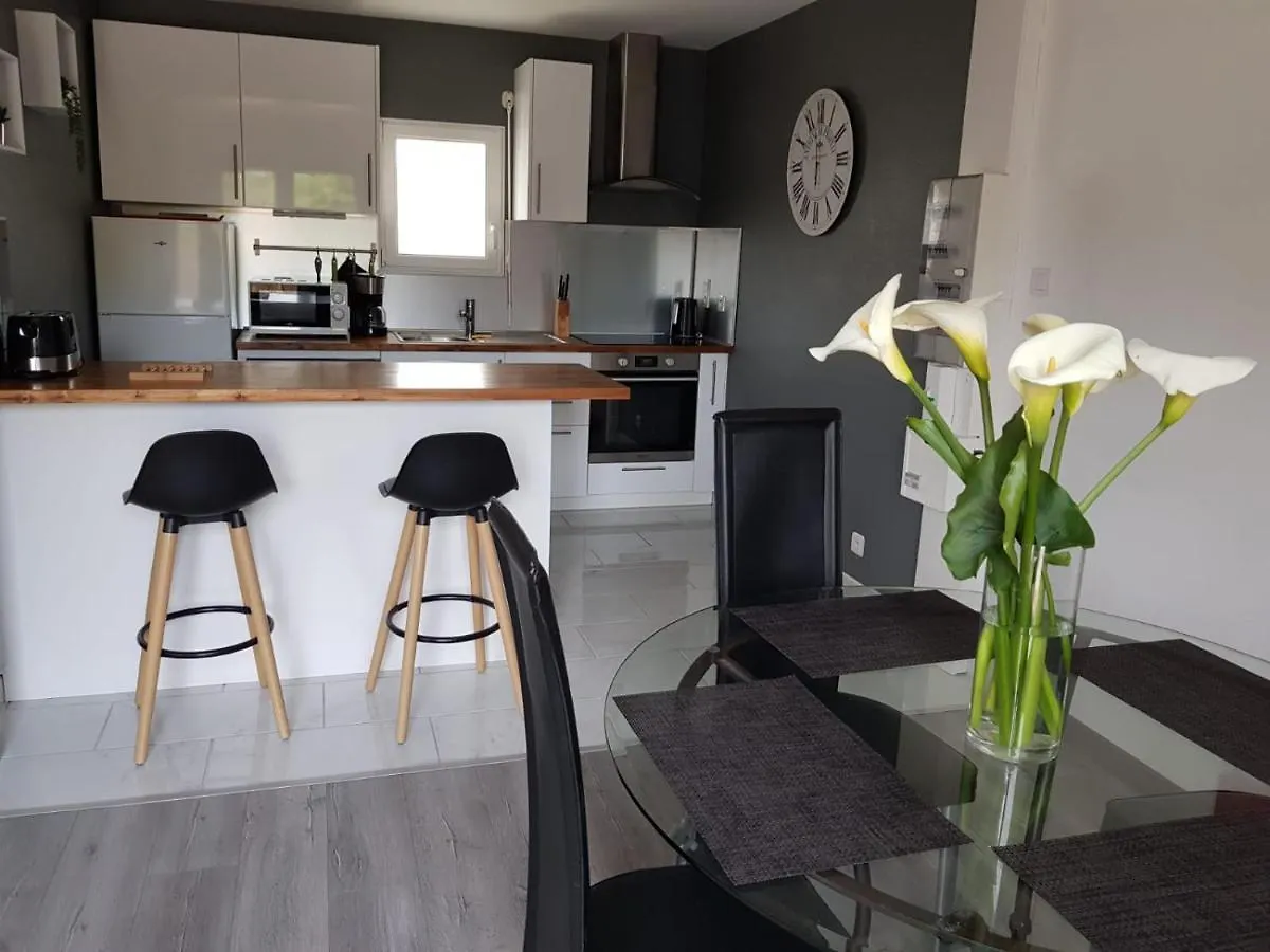 Agréable maison neuve, 5 personnes, piscine hors-sol privée du 15 juin à mi-septembre Moëlan-sur-Mer Сasa de vacaciones
