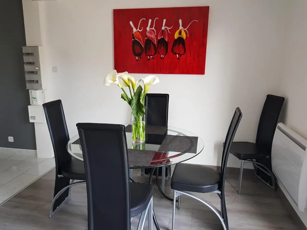 Сasa de vacaciones Agréable maison neuve, 5 personnes, piscine hors-sol privée du 15 juin à mi-septembre Moëlan-sur-Mer Francia
