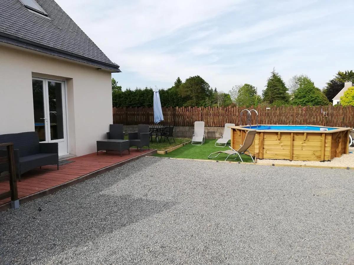 Agréable maison neuve, 5 personnes, piscine hors-sol privée du 15 juin à mi-septembre Moëlan-sur-Mer Francia