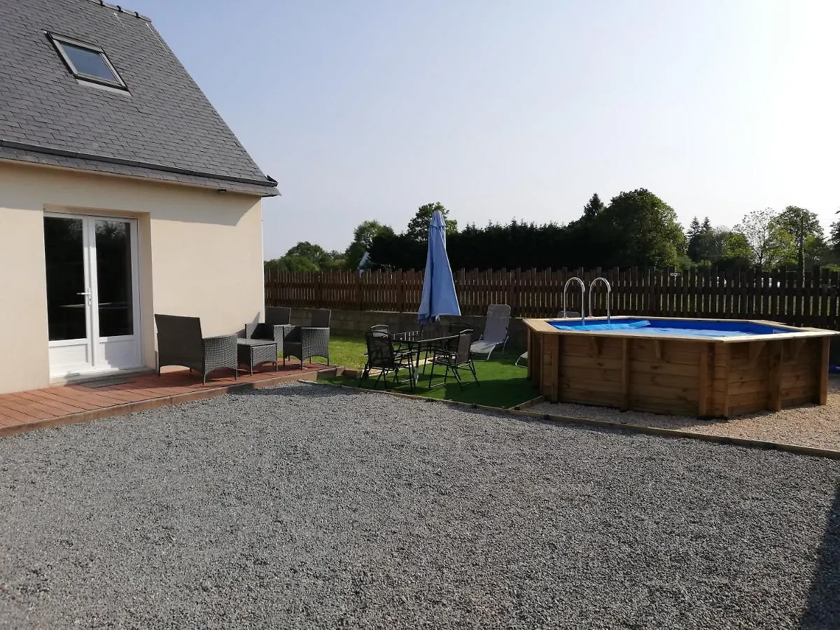 Agréable maison neuve, 5 personnes, piscine hors-sol privée du 15 juin à mi-septembre Moëlan-sur-Mer 0*,  Francia