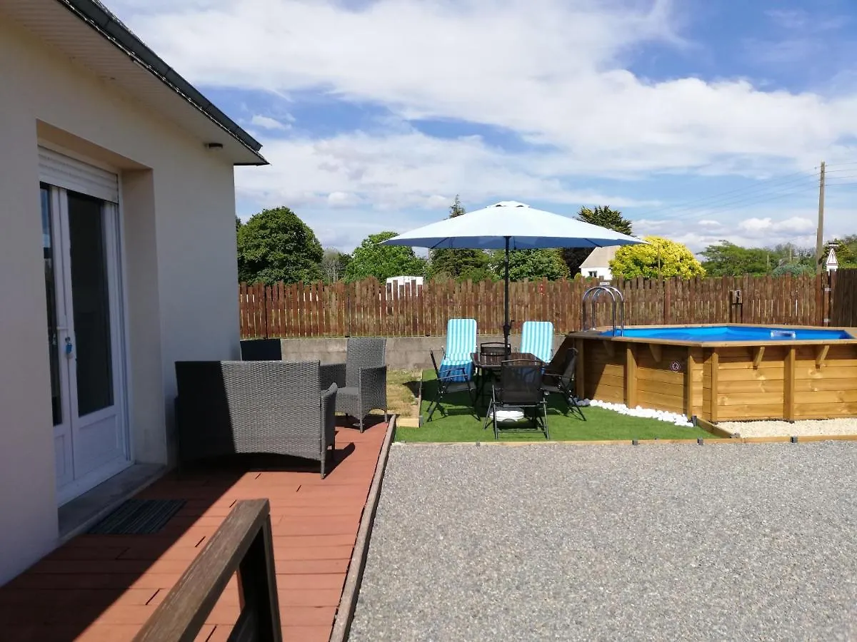 Agréable maison neuve, 5 personnes, piscine hors-sol privée du 15 juin à mi-septembre Moëlan-sur-Mer